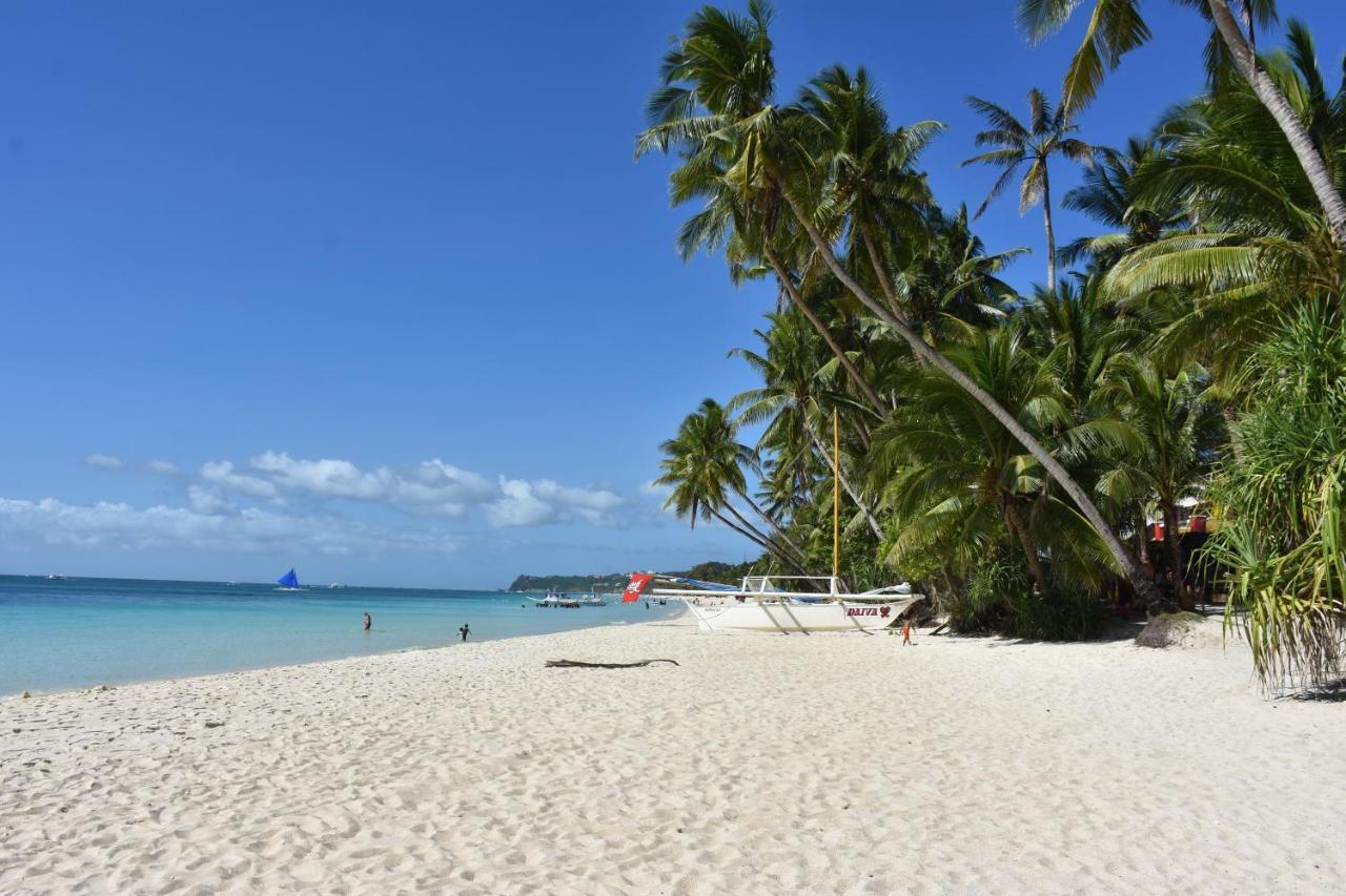 White Shamrock Beach Hotel Balabag  Zewnętrze zdjęcie